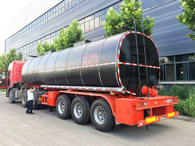 מערכת חימום שלושה סרנים מותקנת מיכל אספלט קרוואן ביטומן